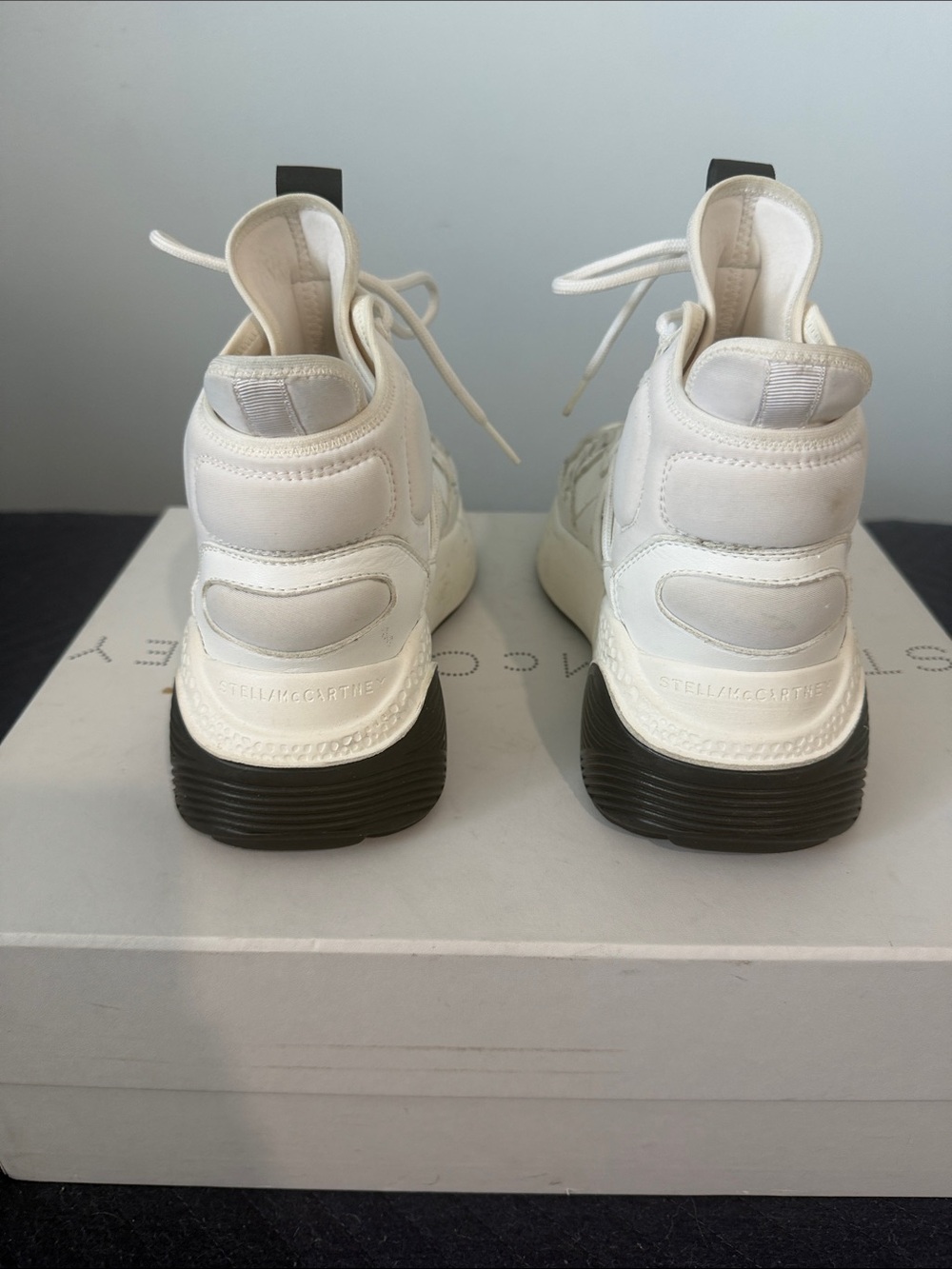 Stella McCartney White Platform Lace-Up Sneakers with Black Pull Tabs - Picture 3 of 10
